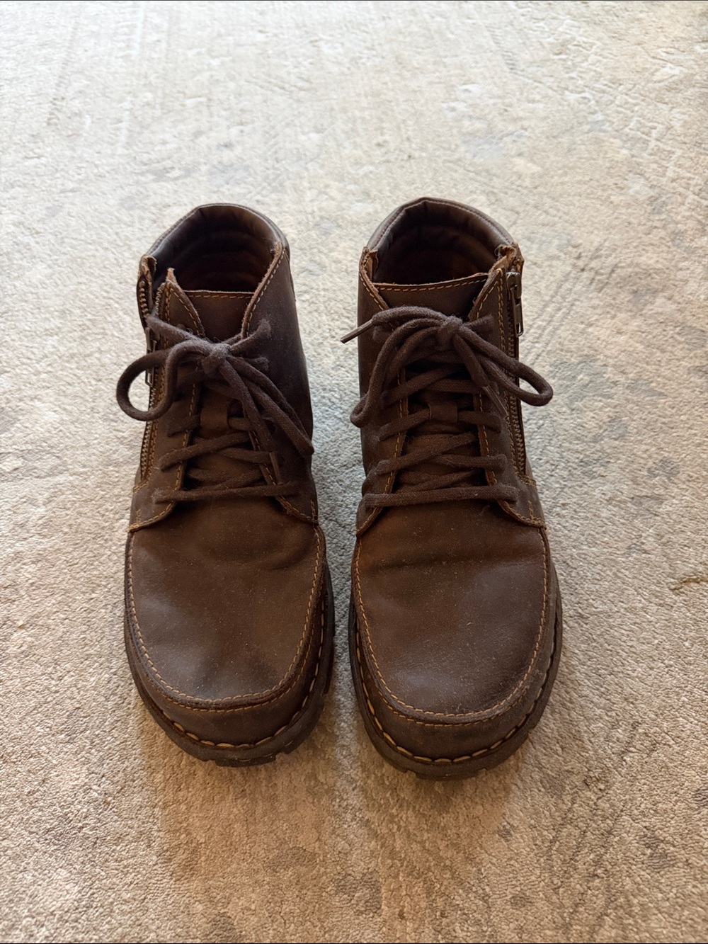 Born Men's Dark Brown Lace-Up Chukka Boots